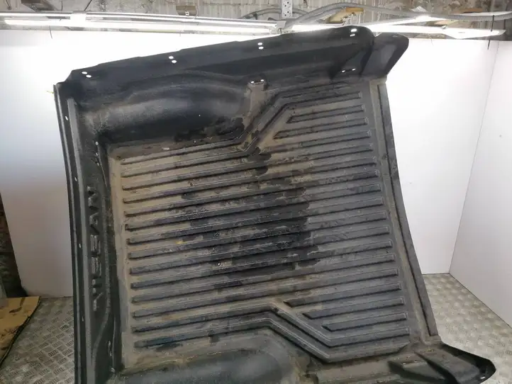 Nissan Navara D23 Коврик багажника — фото 8