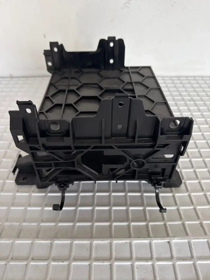 Audi A4 S4 B8 8K (2007 - 2011) 8T0907368A Кронштейн GPS-навигатора — фото 4