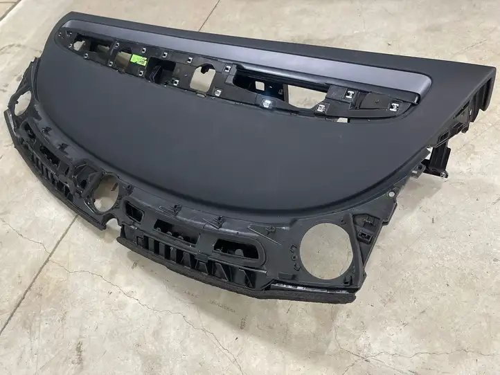 Tesla Model 3 (2024 - ) 192140310c Отделка внутренней панели салона — фото 3