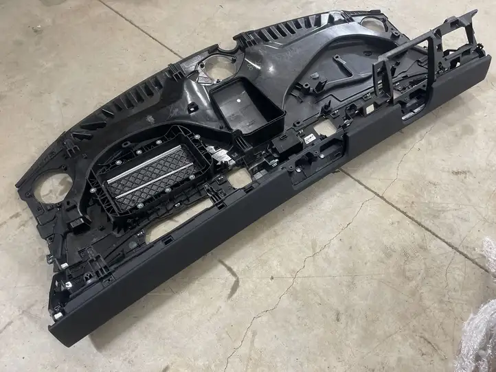 Tesla Model 3 (2024 - ) 192140310c Отделка внутренней панели салона — фото 5
