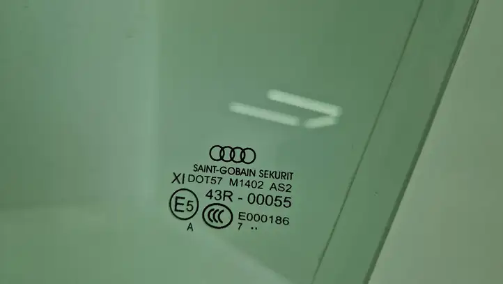 Audi A4 S4 B9 (2015 - 2019) 8W0845021 Стекло передней двери — фото 3