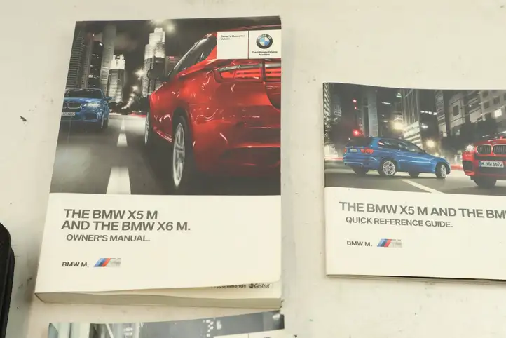 BMW X5M E70 (2010 - 2013) Сервисная книжка — фото 4