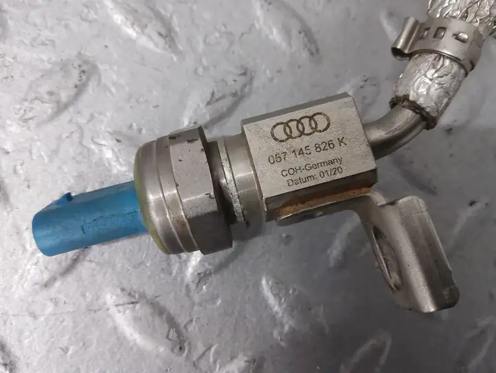Audi Q7 4M (2015 - ) 057145826K Датчик давления масла двигателя — фото 2