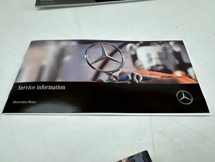Mercedes-Benz EQC (2018 - ) A0005852300 Сервисная книжка — фото 6