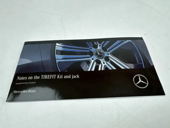 Mercedes-Benz EQC (2018 - ) A0005852300 Сервисная книжка — фото 8