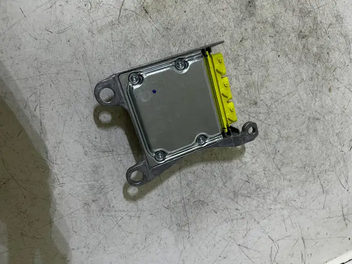 Toyota Corolla E210 E21 (2018 - ) 1421530801 Датчик удара SRS — фото 6
