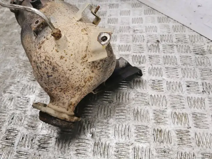 Toyota Avensis T250 26041 Катализатор / DPF / FAP — фото 3