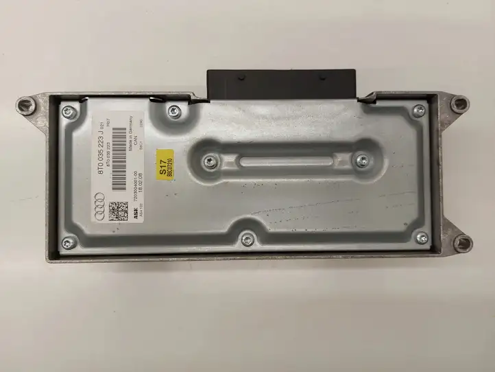 Audi A4 S4 B8 8K (2007 - 2011) 8T0035223J Усилитель звука — фото 3