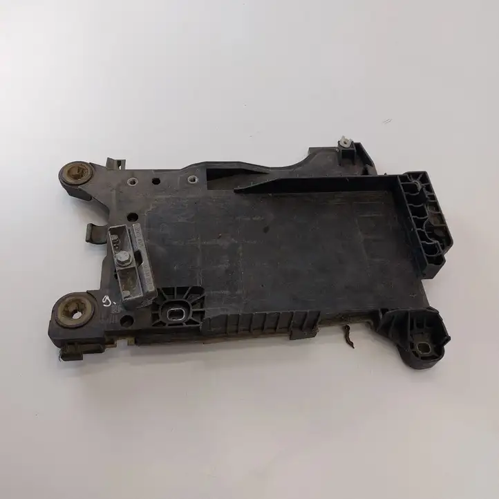 Mini One Cooper F56 F55 (2012 - 2022) 7641797 Площадка аккумулятора — фото 1