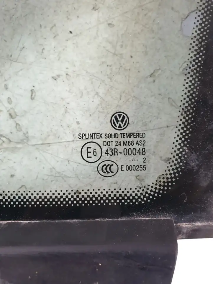 Volkswagen Touran II (2010 - 2016) 1T0845411 Треугольное стекло кузова — фото 5
