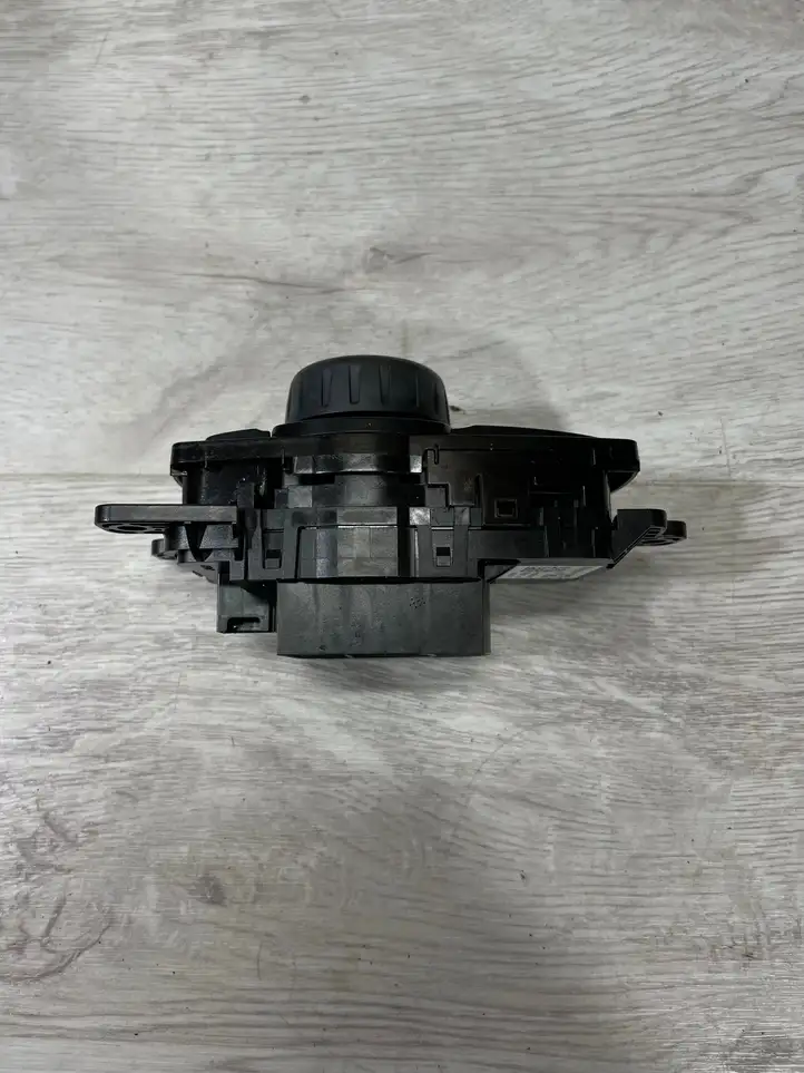 BMW 1 F20 F21 (2011 - 2019) 926170404 Контроллер мультимедийной системы — фото 2