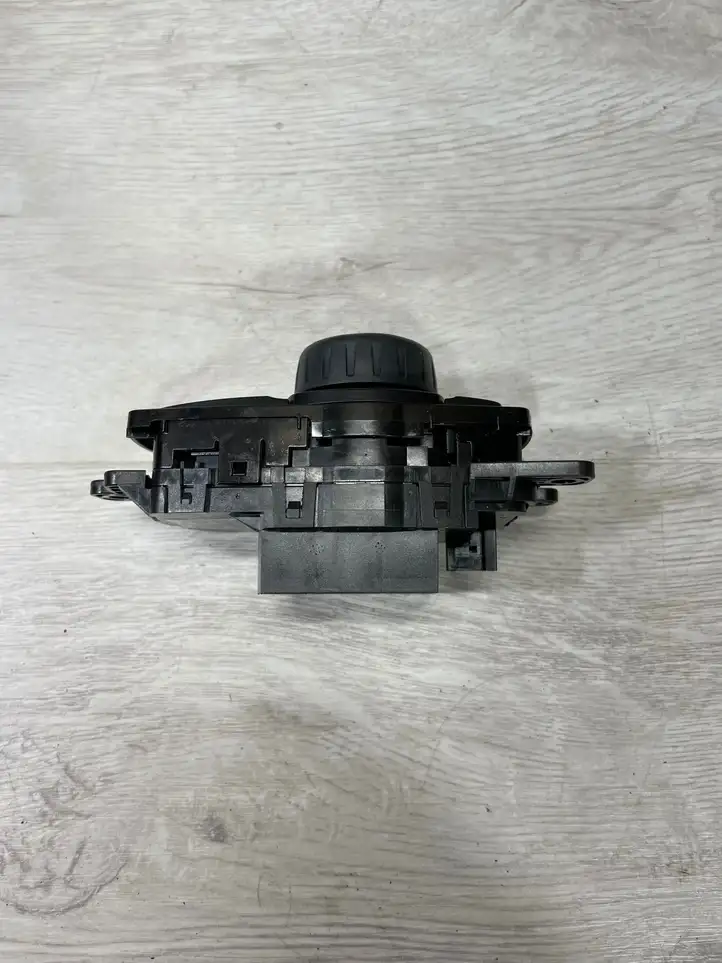 BMW 1 F20 F21 (2011 - 2019) 926170404 Контроллер мультимедийной системы — фото 3