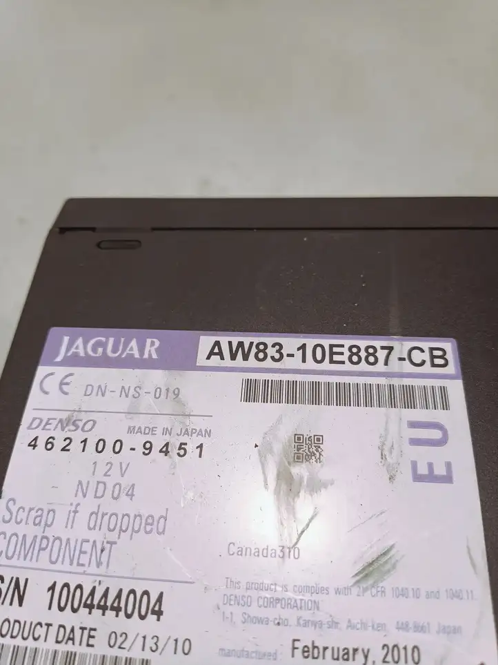 Jaguar XF X250 (2007 - 2015) AW8310E887CD CD/DVD чейнджер — фото 4