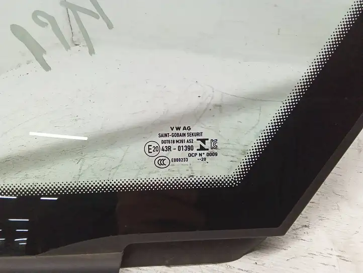 Volkswagen ID.3 (2019 - ) 10A845411 Треугольное стекло кузова — фото 2