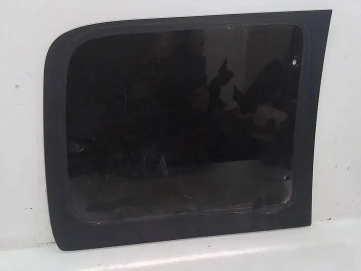Citroen Berlingo (2003 - 2007) 43R000016 Заднее боковое стекло — фото 3