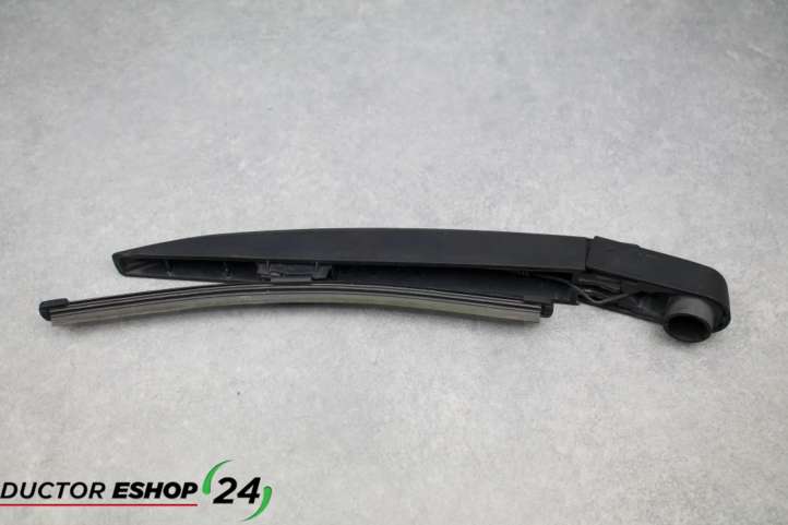 Ford Fiesta (2009 - 2012)   Ножка стеклоочистителя заднего стекла