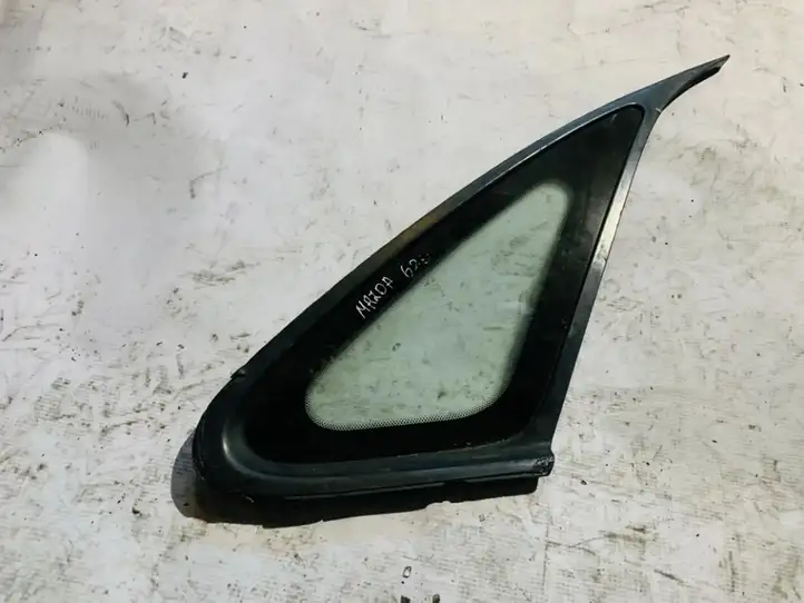 Mazda 626 (1999 - 2002) Заднее боковое стекло — фото 1