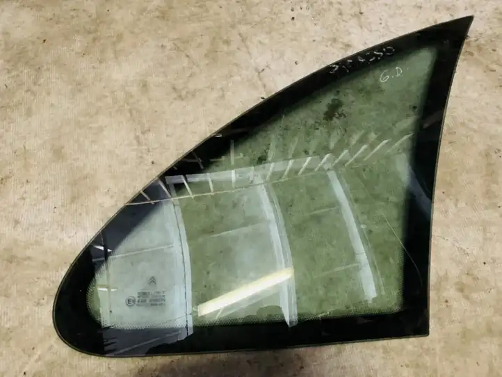 Citroen Xsara Picasso (1999 - 2012) Заднее боковое стекло — фото 1