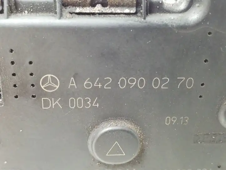 Mercedes-Benz E C207 W207 (2009 - 2017) A6420900270 Дроссельная заслонка — фото 4