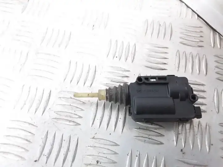 Opel Astra G (1998 - 2004) 13120789 Замок крышки топливного бака — фото 2