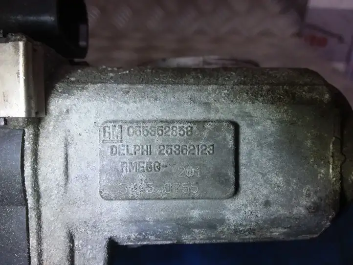Opel Zafira B (2003 - 2006) 055352858 Дроссельная заслонка — фото 7