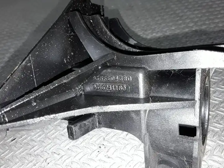 Mazda 2 (2003 - 2007) 9646231180 Кронштейн топливного фильтра — фото 3