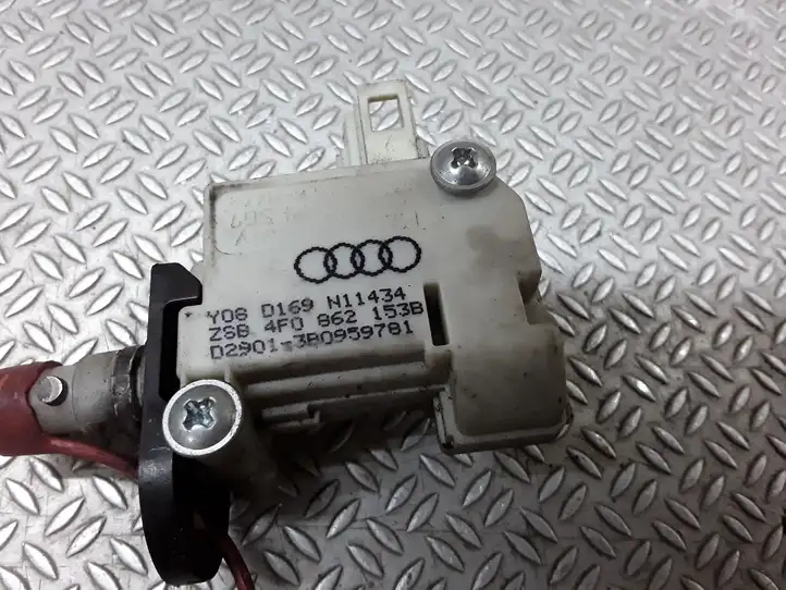 Audi A6 S6 C6 4F (2004 - 2008) 4F0862153B Замок крышки топливного бака — фото 2