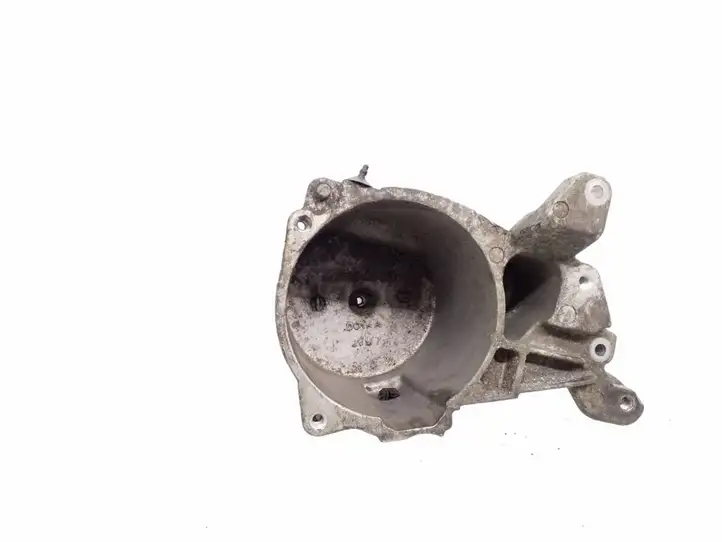 Ford Fiesta (2009 - 2012) AV6Q9180CA Кронштейн топливного фильтра — фото 2