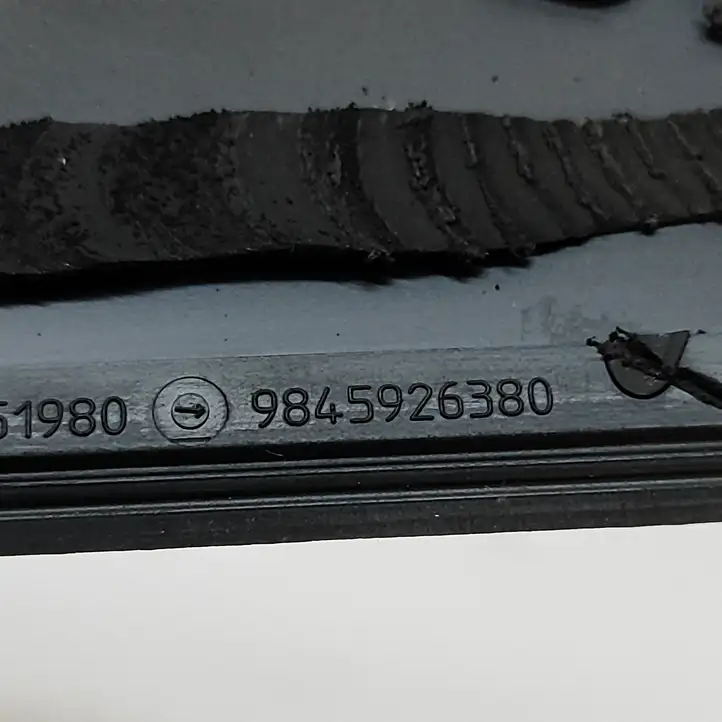 Peugeot 3008 III (2023 - ) 9845926380 Заднее боковое стекло — фото 6