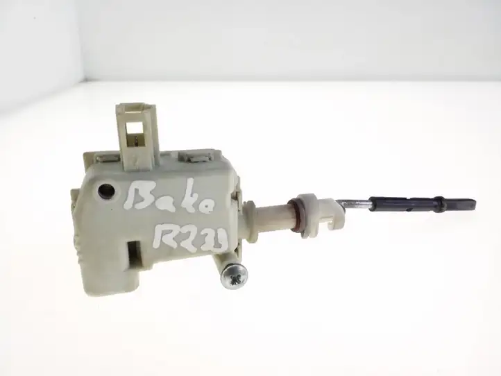 Volkswagen Bora (1998 - 2005) 1J0810773 Замок крышки топливного бака — фото 1