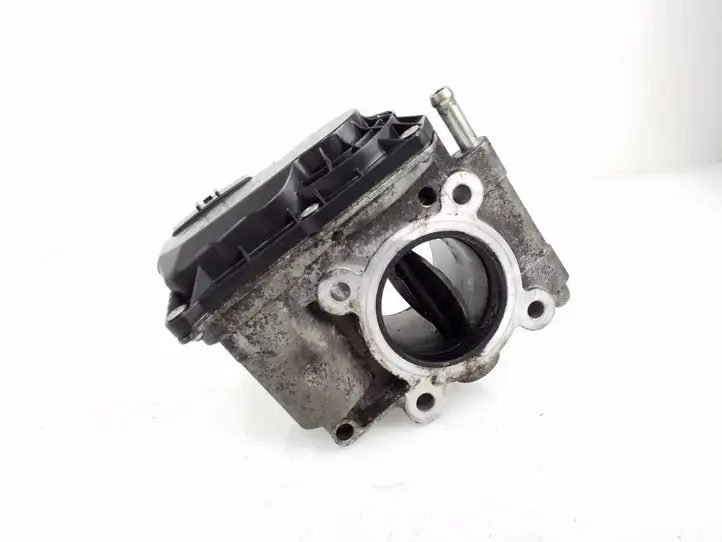 Mazda 5 (2005 - 2010) RF7J136B0C Дроссельная заслонка — фото 1