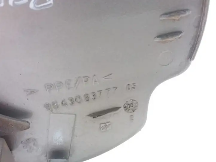 Peugeot 307 (2005 - 2008) 9643083777 Крышка топливного бака — фото 3