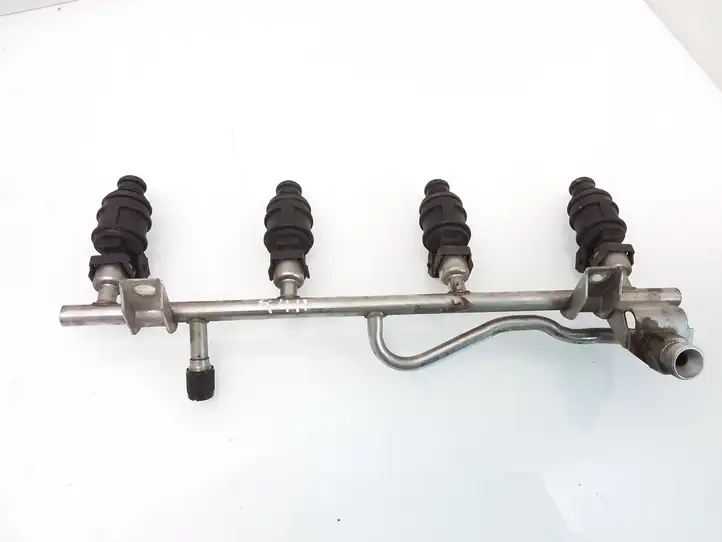 Opel Vectra B (1999 - 2002) Магистральная топливная трубка — фото 1