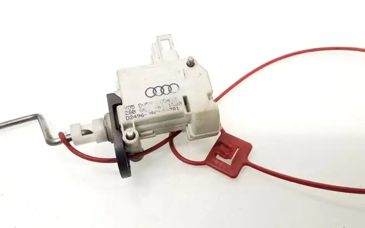 Audi A4 S4 B7 8E 8H (2004 - 2009) 8E0862153A Привод замка крышки топливного бака — фото 2