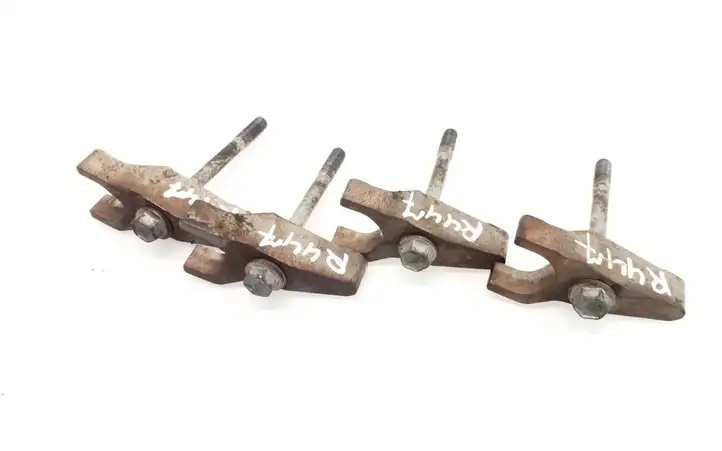 Toyota RAV 4 (XA30) (2006 - 2016) Держатель форсунки — фото 1