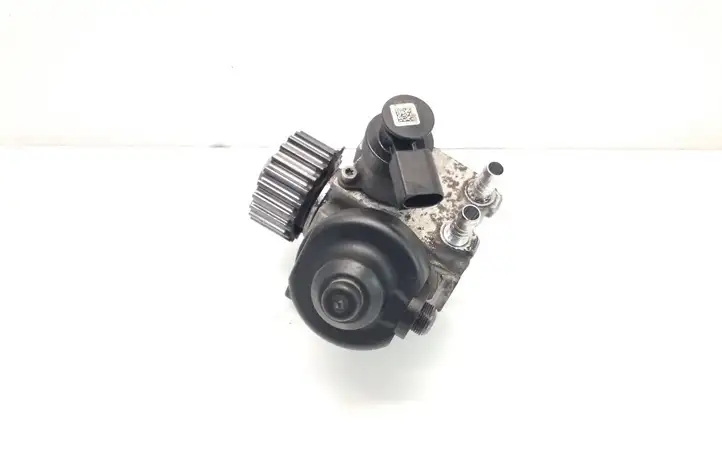 Skoda Octavia Mk3 (5E) (2013 - 2019) 04L130755D Топливный насос — фото 4
