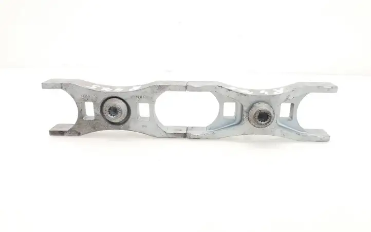 Skoda Octavia Mk3 (5E) (2013 - 2019) Держатель форсунки — фото 1