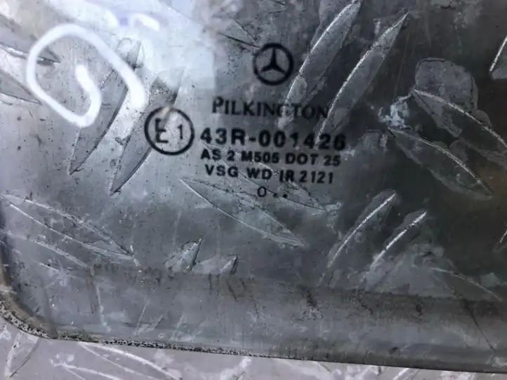 Mercedes-Benz S W220 (1998 - 2006) Стекло задней двери — фото 2