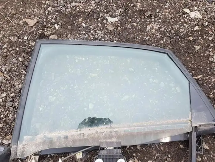 Audi A4 S4 B6 8E 8H (2000 - 2006) Стекло задней двери — фото 1