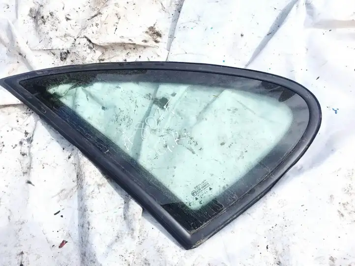 Seat Cordoba (6K) (1999 - 2002) Заднее боковое стекло — фото 1