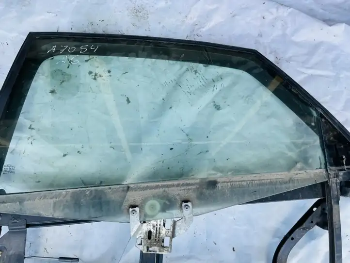 Audi A6 S6 C5 4B (1997 - 2001) Стекло задней двери — фото 1