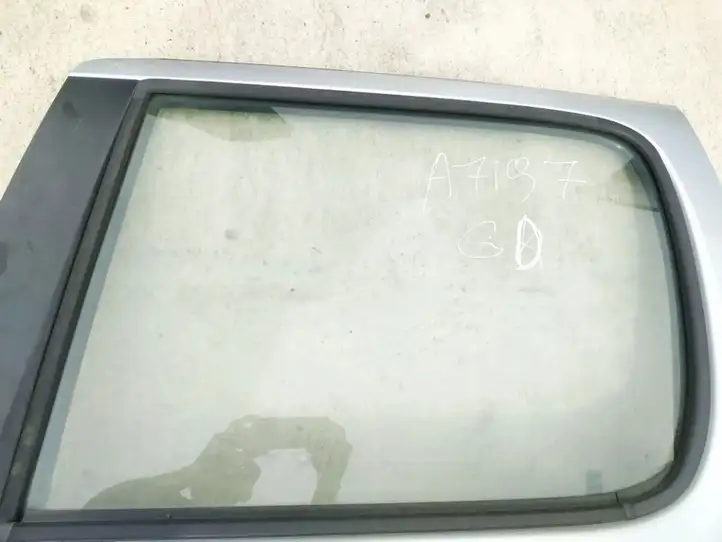Toyota Yaris Verso (1999 - 2005) Стекло задней двери — фото 1