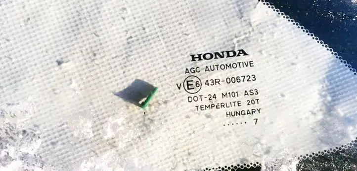 Honda CR-V (2006 - 2009) Заднее боковое стекло — фото 2