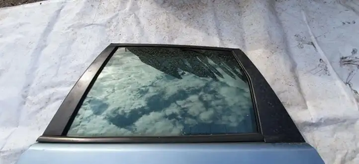 Ford Focus C-MAX (2003 - 2010) melynos Стекло задней двери — фото 1