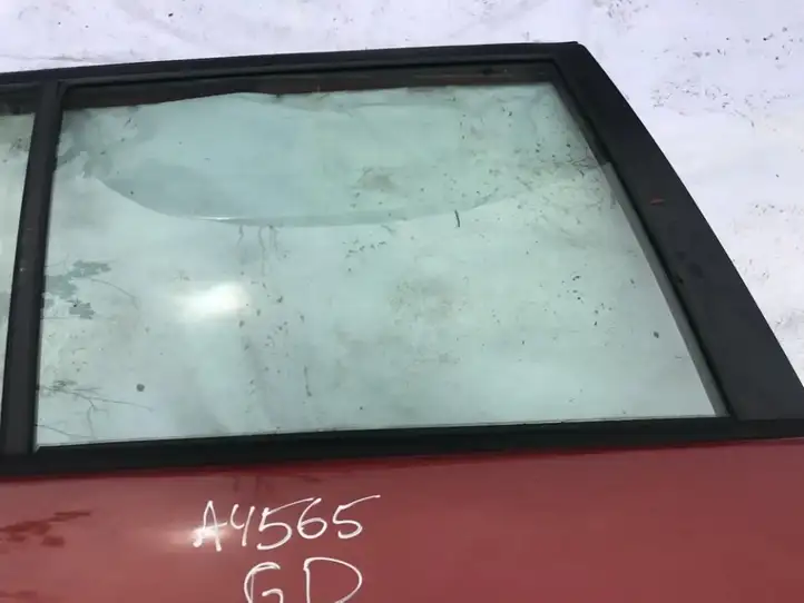 Toyota RAV 4 (XA20) (2000 - 2005) Стекло задней двери — фото 1