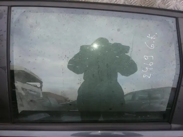 Ford Focus C-MAX (2003 - 2010) Стекло задней двери — фото 1