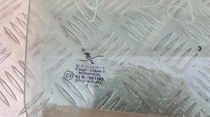 Saab 9-3 Ver2 (2003 - 2007)   Основное стекло задних дверей