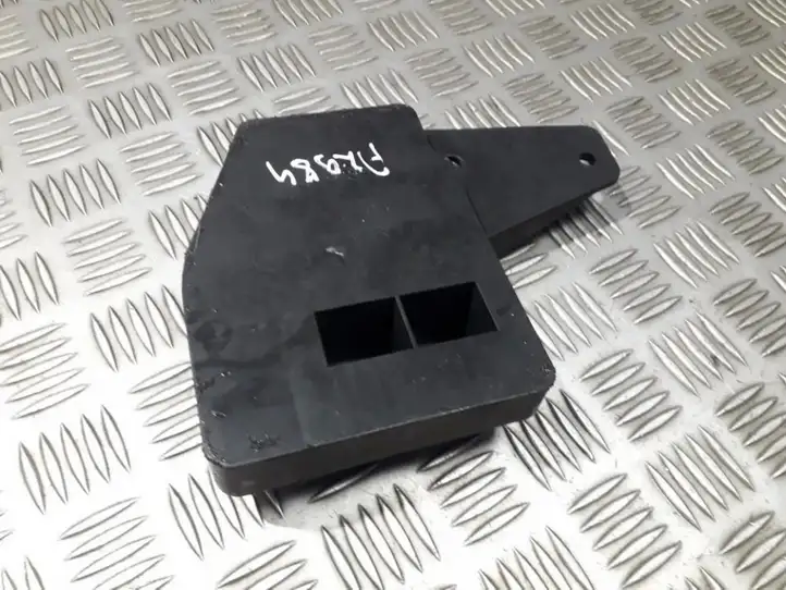 Toyota Yaris Verso (1999 - 2005)  679230h010 Другая внешняя деталь