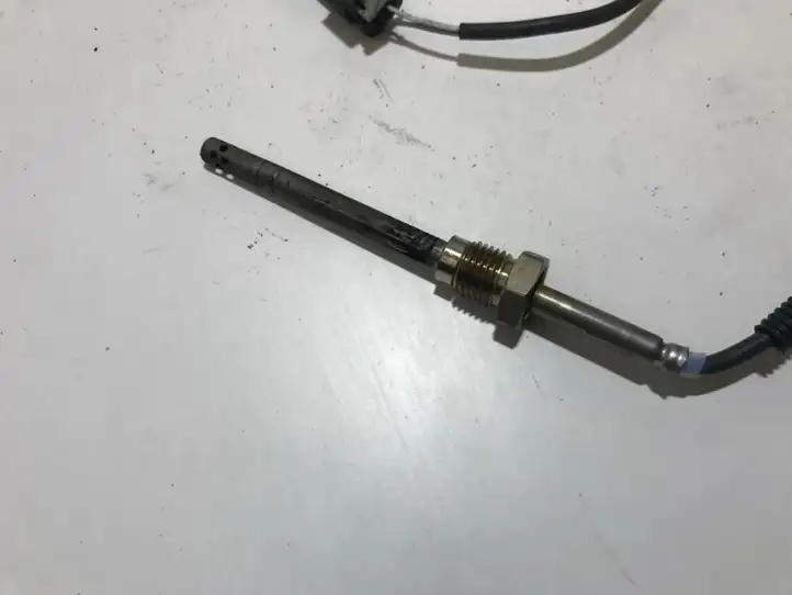 Mercedes-Benz C W205 (2014 - 2021)  a0009058804 Датчик температуры выхлопного газа