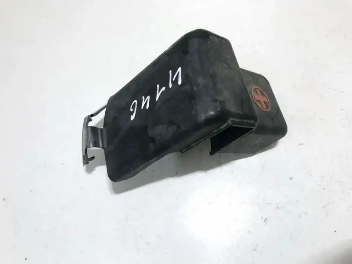 Toyota Avensis T250 (2006 - 2009) 7134340230 Крышка ящика аккумулятора — фото 1